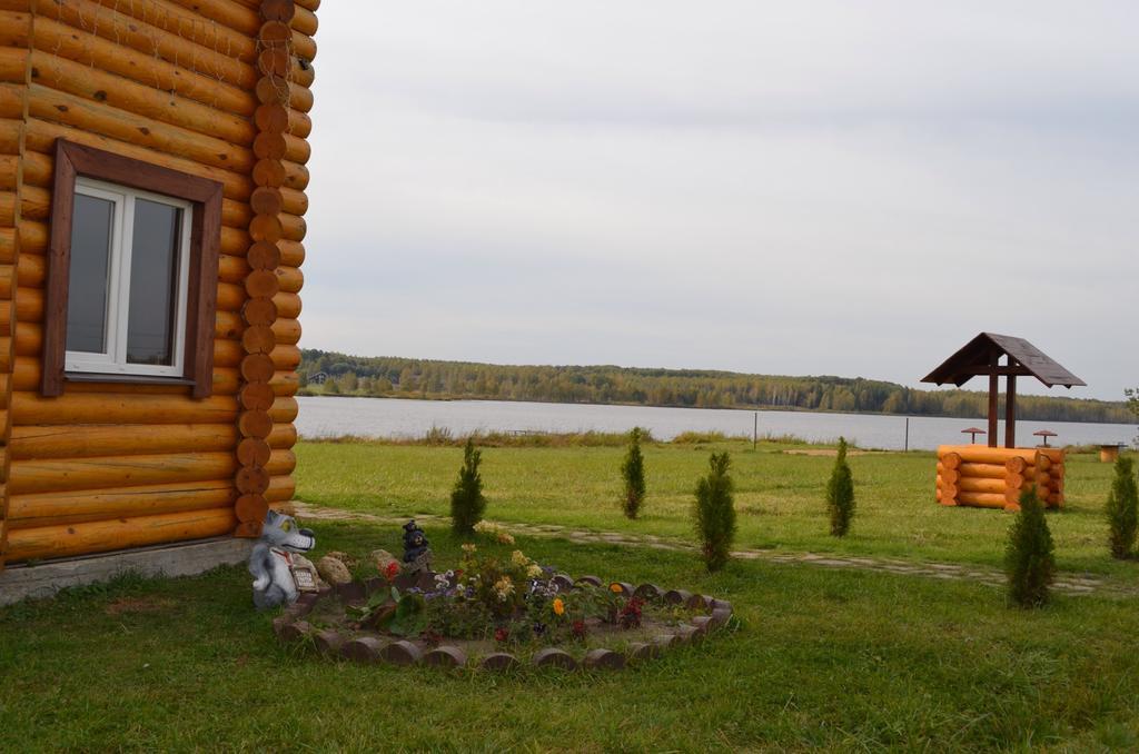 Hotel Baza Otdykha Osetrovo Burakovo  Exterior foto